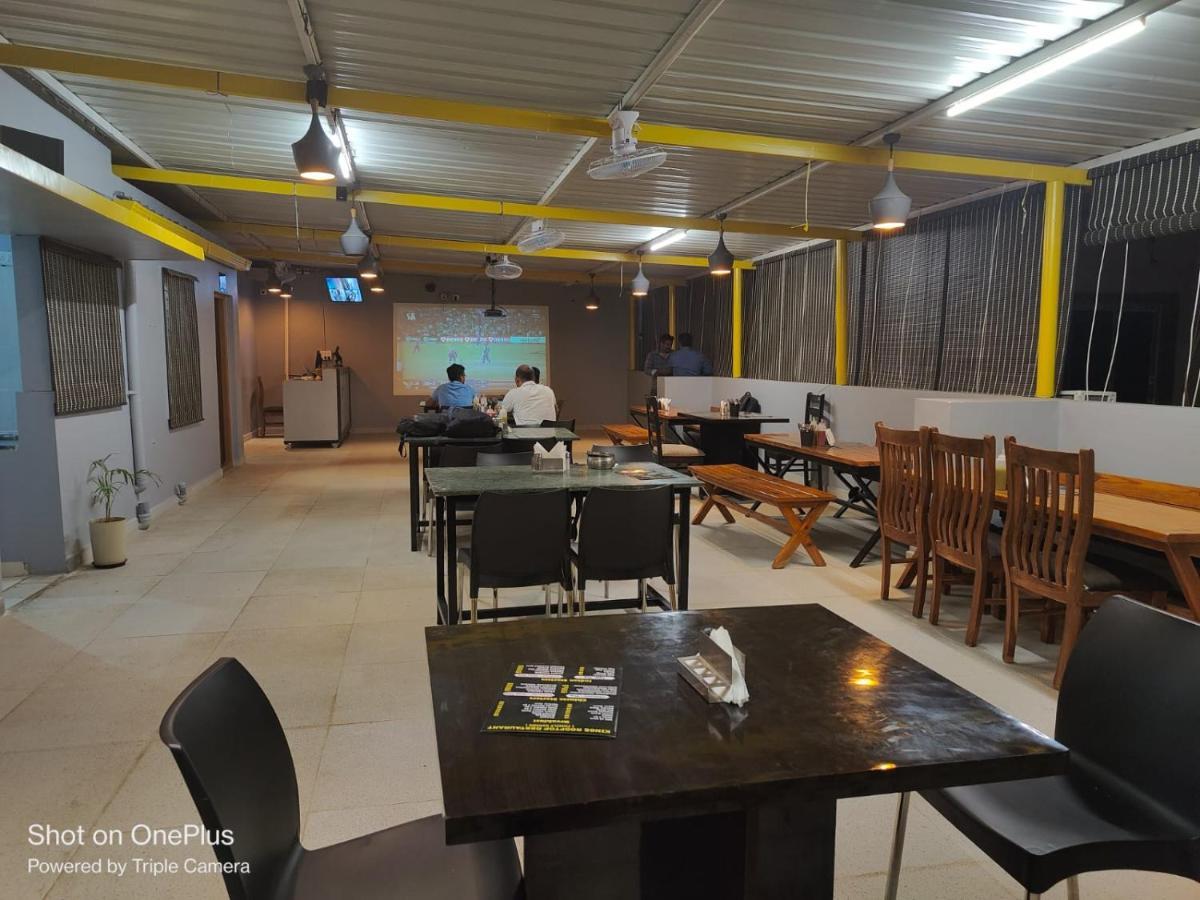 Pristine Inn Manyata Bangalore Ngoại thất bức ảnh