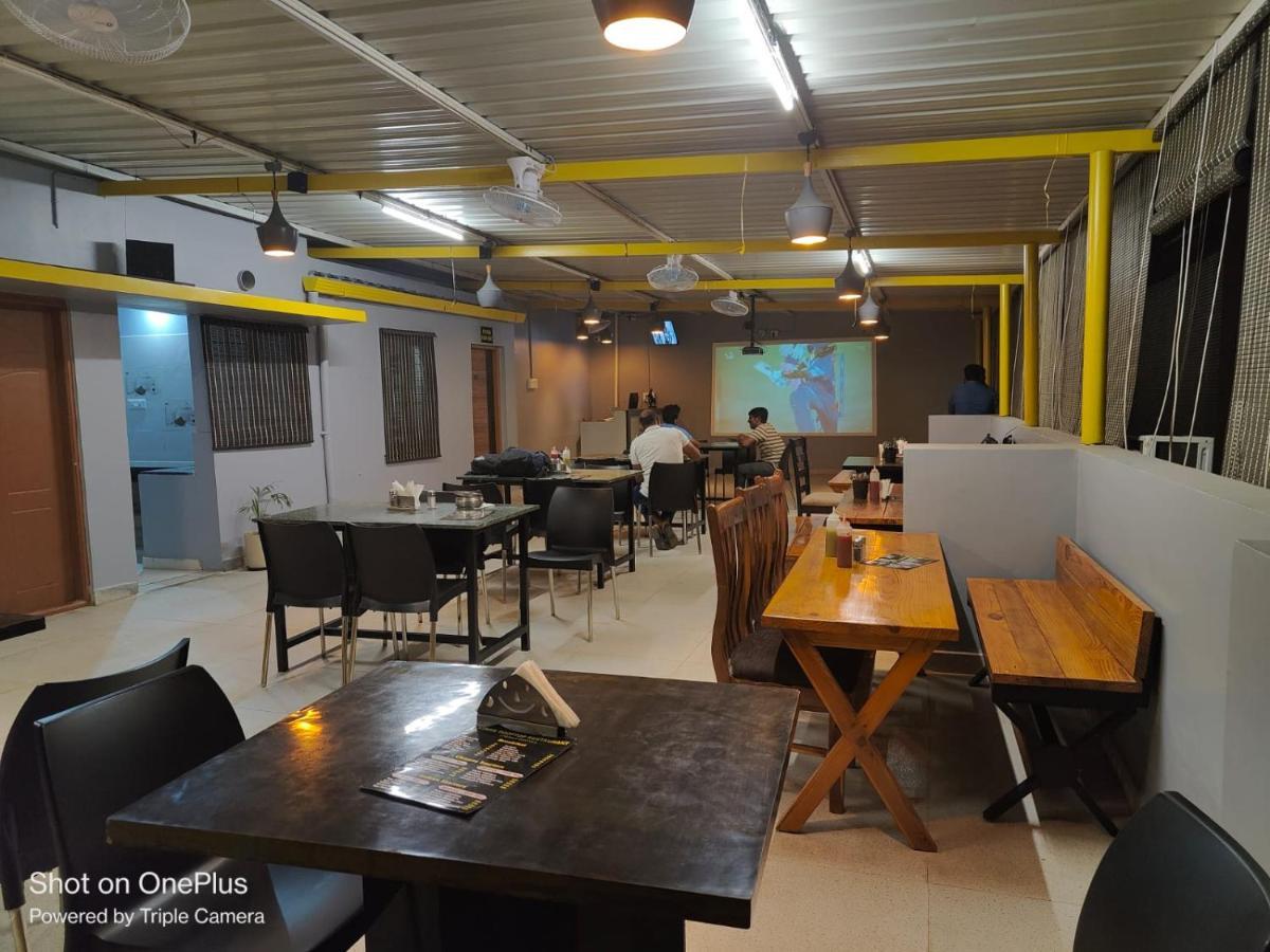 Pristine Inn Manyata Bangalore Ngoại thất bức ảnh